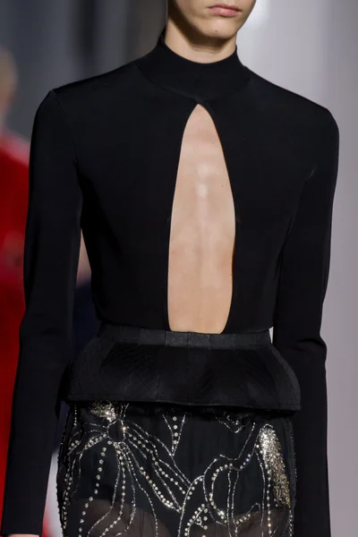Look 49